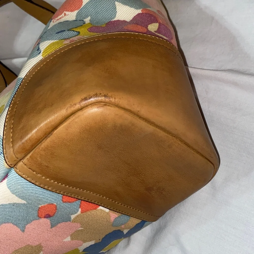 COACH Hadley Floral Tote - Stylish & Spacious Canvas with Leather Trim